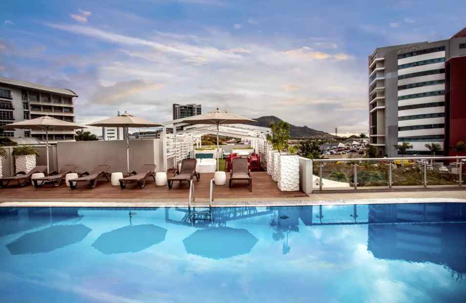 Hennessy Park Hotel